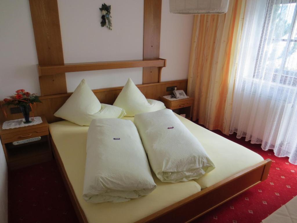 Alpenhausl Hotel Solden Room photo